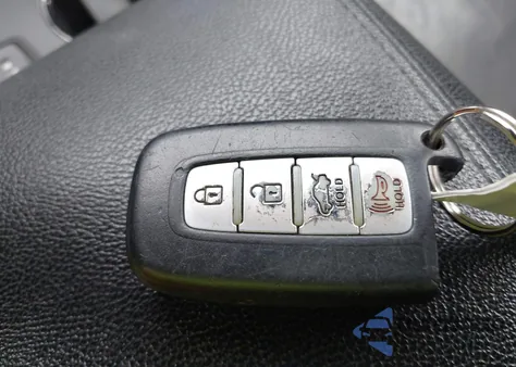 2012 Hyundai Sonata Limited 2.0T z USA, uszkodzony, nr VIN 5NPEC4AB4CH360738